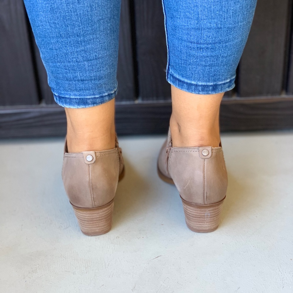 Genuine Leather Distressed V Short Ankle Booties - Picture 4 of 5